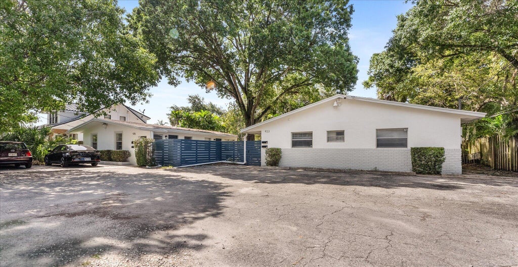 Photo of 925 W Las Olas Boulevard #1-2, Fort Lauderdale, FL 33312 (MLS # B26056196)