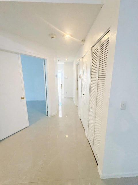 Tiny photo for 838 E PALM RUN Drive, North Lauderdale, FL 33068 (MLS # B26067437)