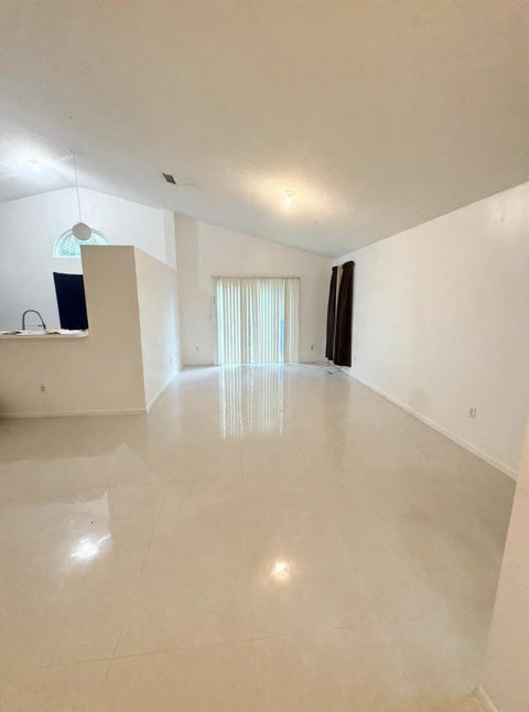 Tiny photo for 838 E PALM RUN Drive, North Lauderdale, FL 33068 (MLS # B26067437)