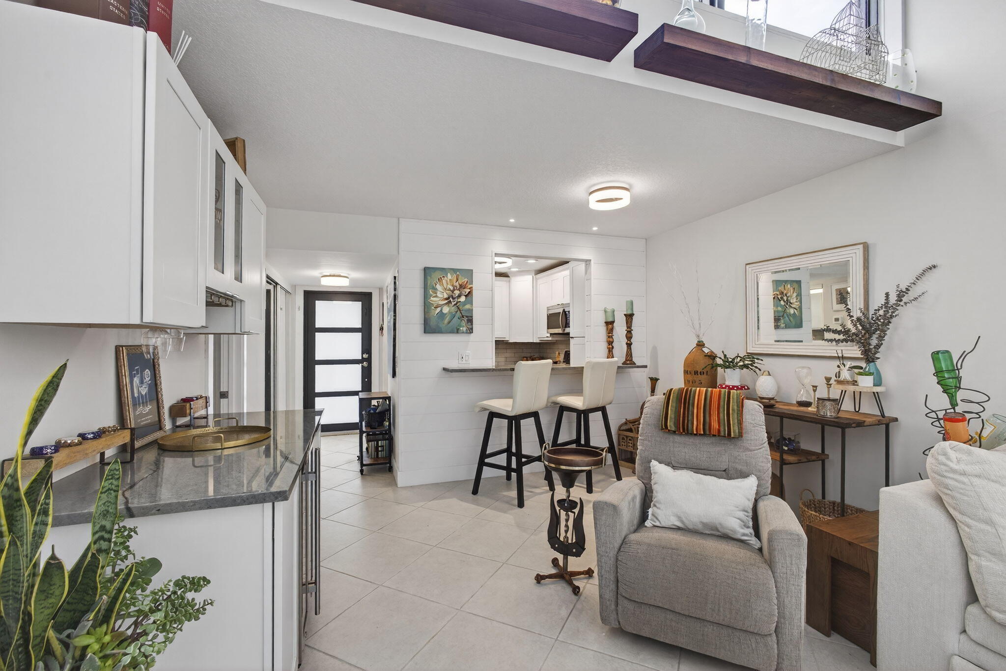 BOUNDBROOK CONDO S - Residential