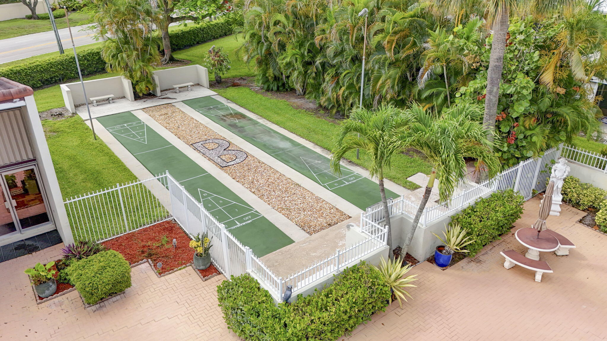 BOUNDBROOK CONDO S - Residential