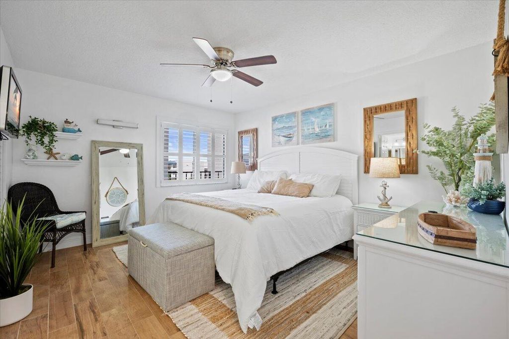 Photo of 1605 S Us Highway 1 #D404, Jupiter, FL 33477 (MLS # R11163644)