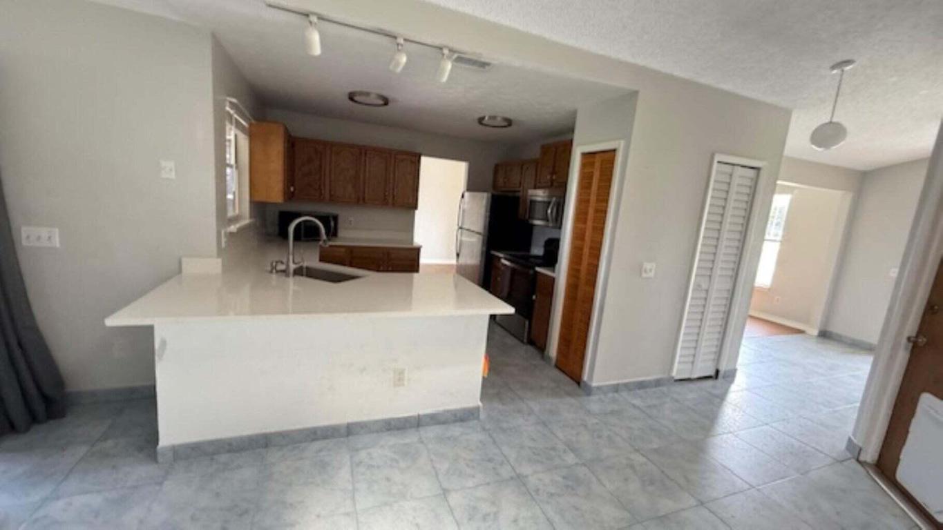 PORT ST LUCIE SECTION 33 - Residential