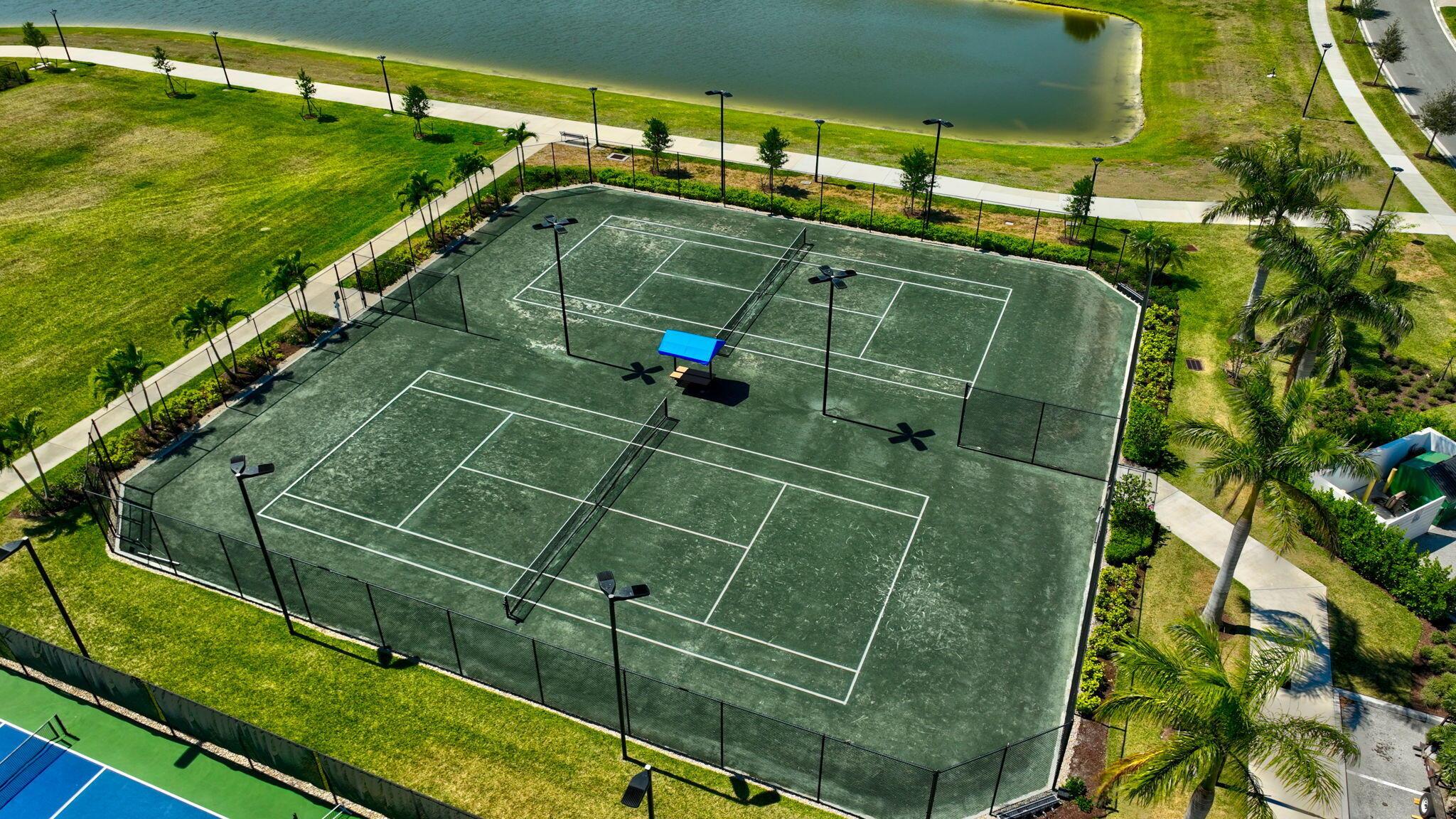 CRESSWIND PALM BEACH - Residential