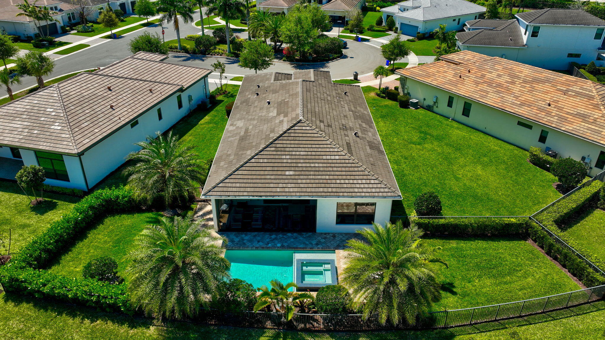 CRESSWIND PALM BEACH - Residential