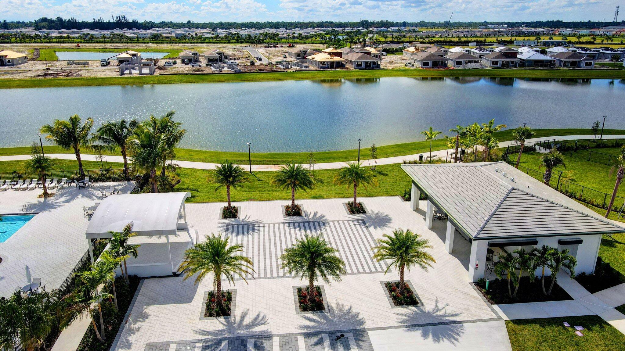 CRESSWIND PALM BEACH - Residential