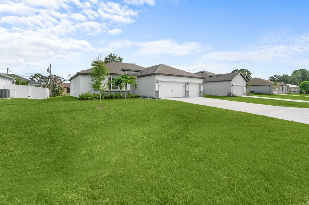 Photo of 8046 99th Court, Vero Beach, FL 32967 (MLS # B26092120)