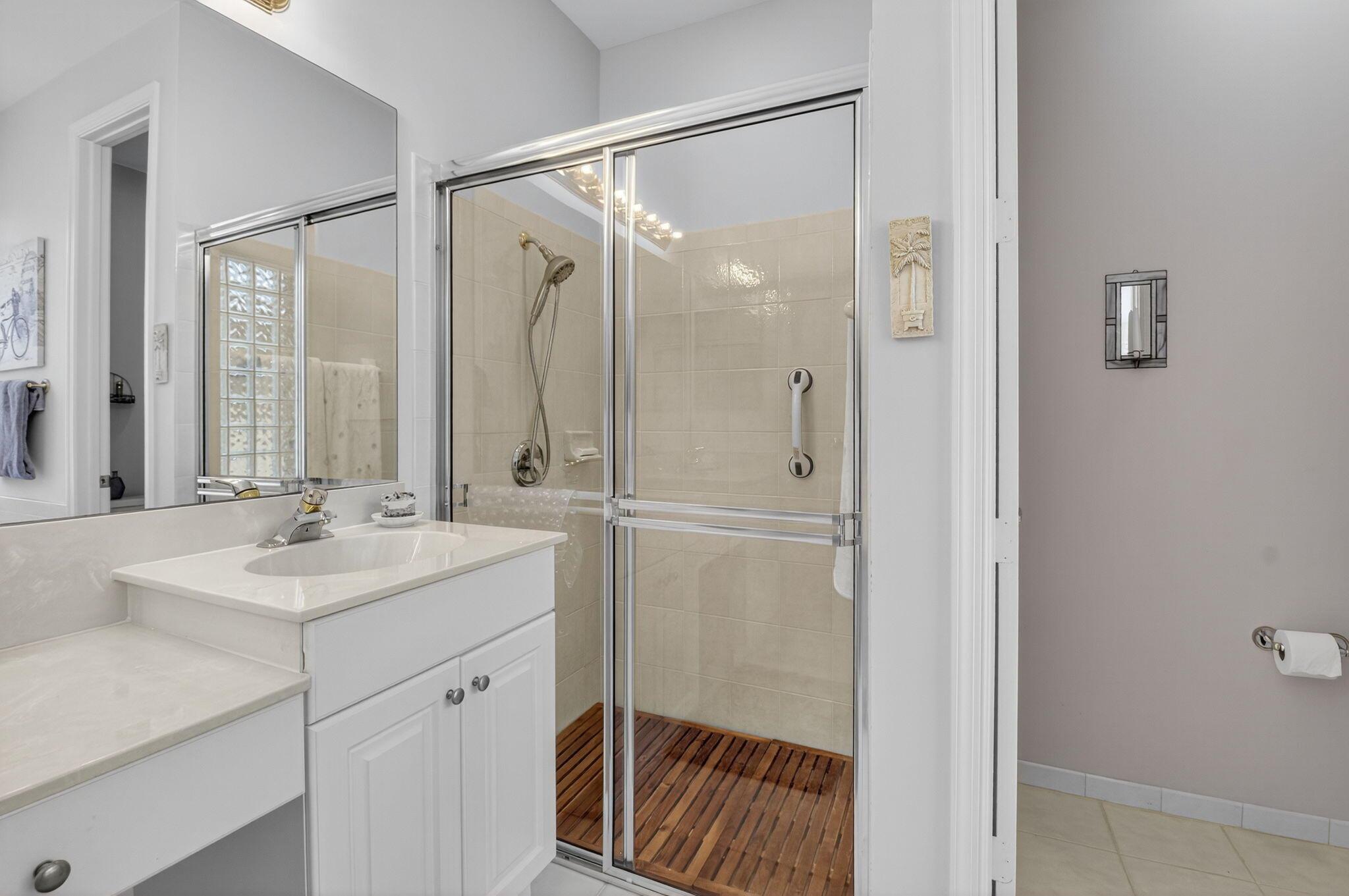 VENETIAN ISLES - Residential