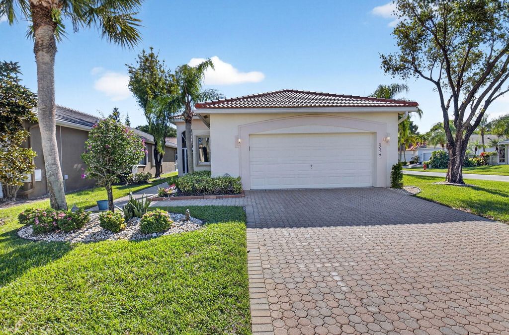 Photo of 8074 Bellafiore Way, Boynton Beach, FL 33472 (MLS # R11138004)