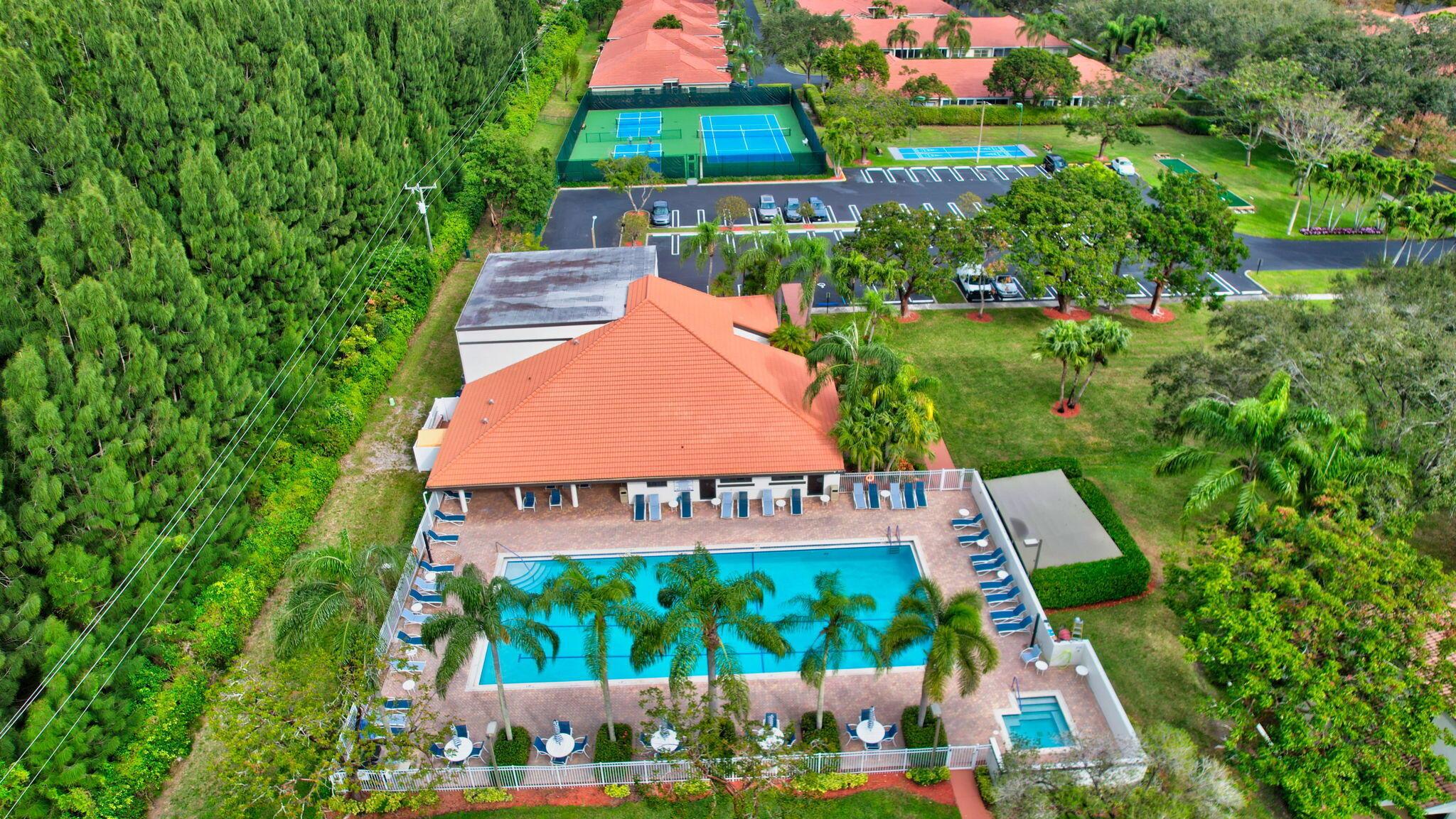Quail Run Villas - Residential