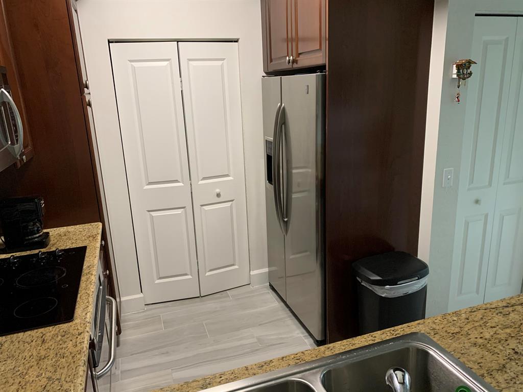 San Raphael condo - Residential Lease