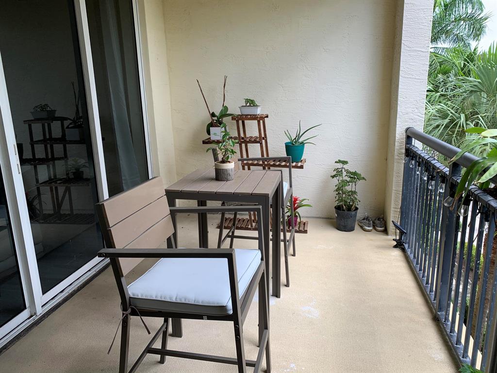 San Raphael condo - Residential Lease