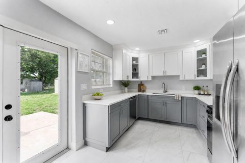 Tiny photo for 6501 SW 15th Court, North Lauderdale, FL 33068 (MLS # B26047432)