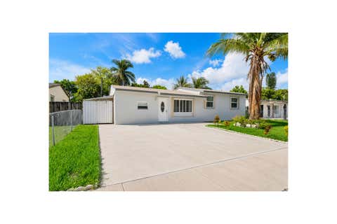 Tiny photo for 6501 SW 15th Court, North Lauderdale, FL 33068 (MLS # B26047432)