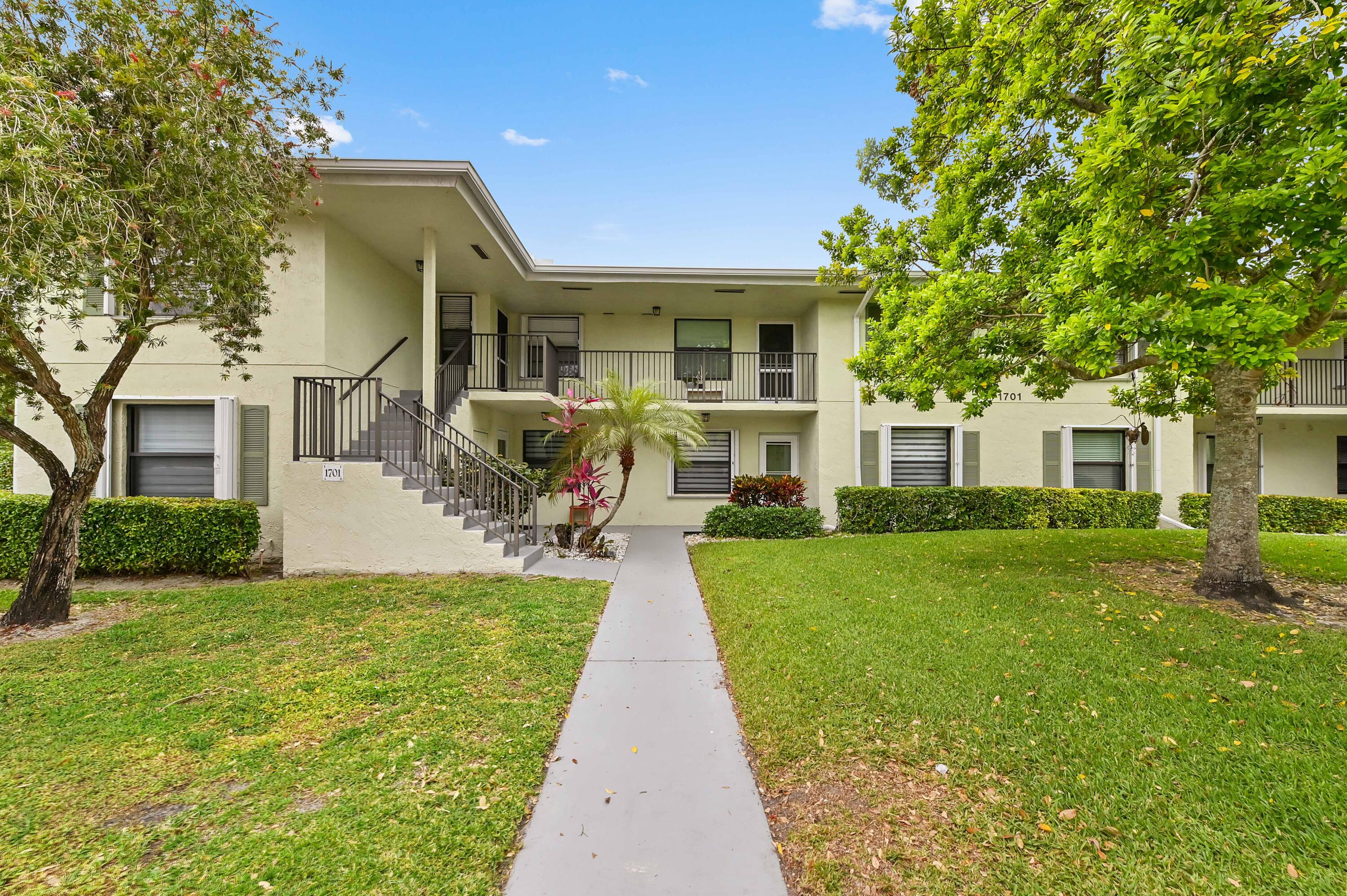 1701 Sabal Ridge Circle B