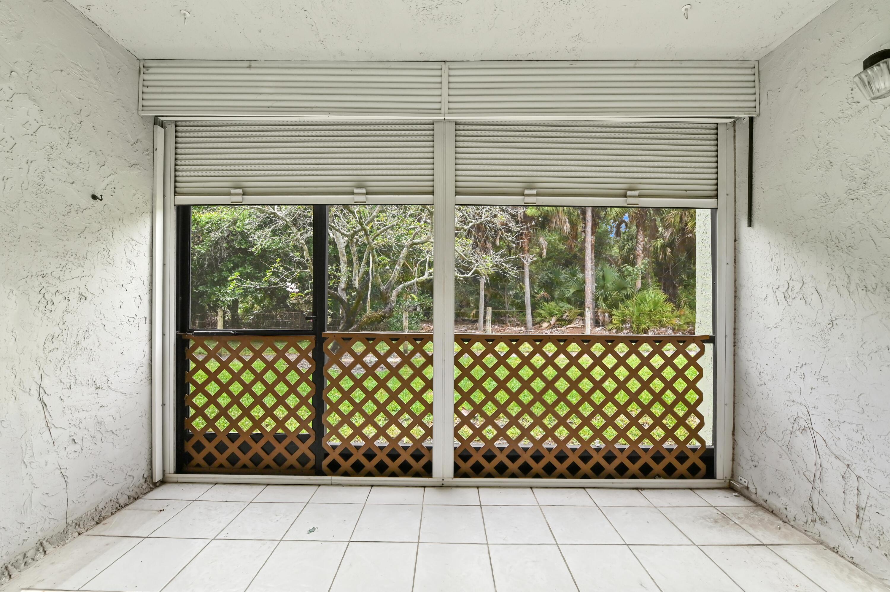 SABAL RIDGE - Residential