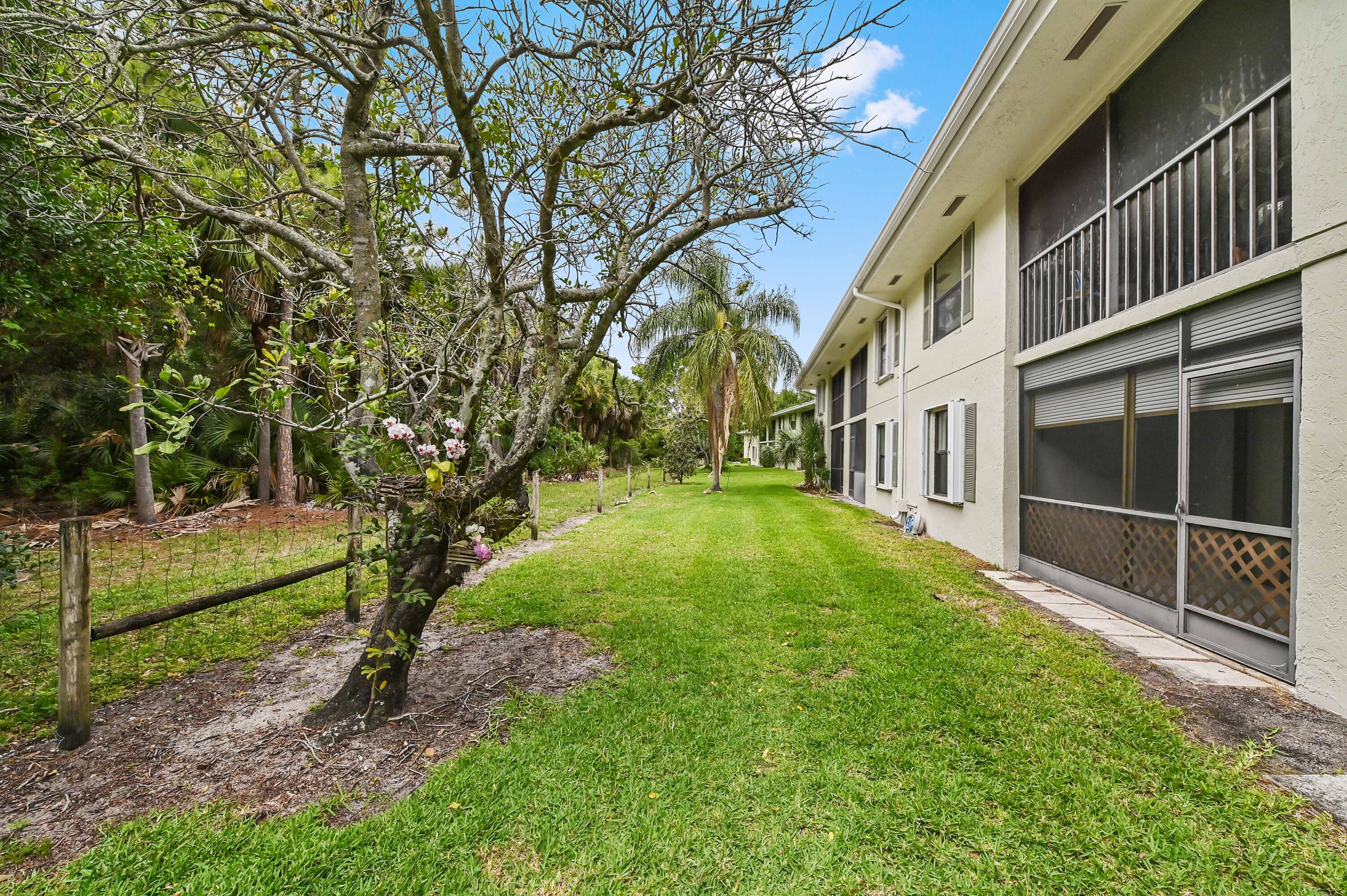 SABAL RIDGE - Residential