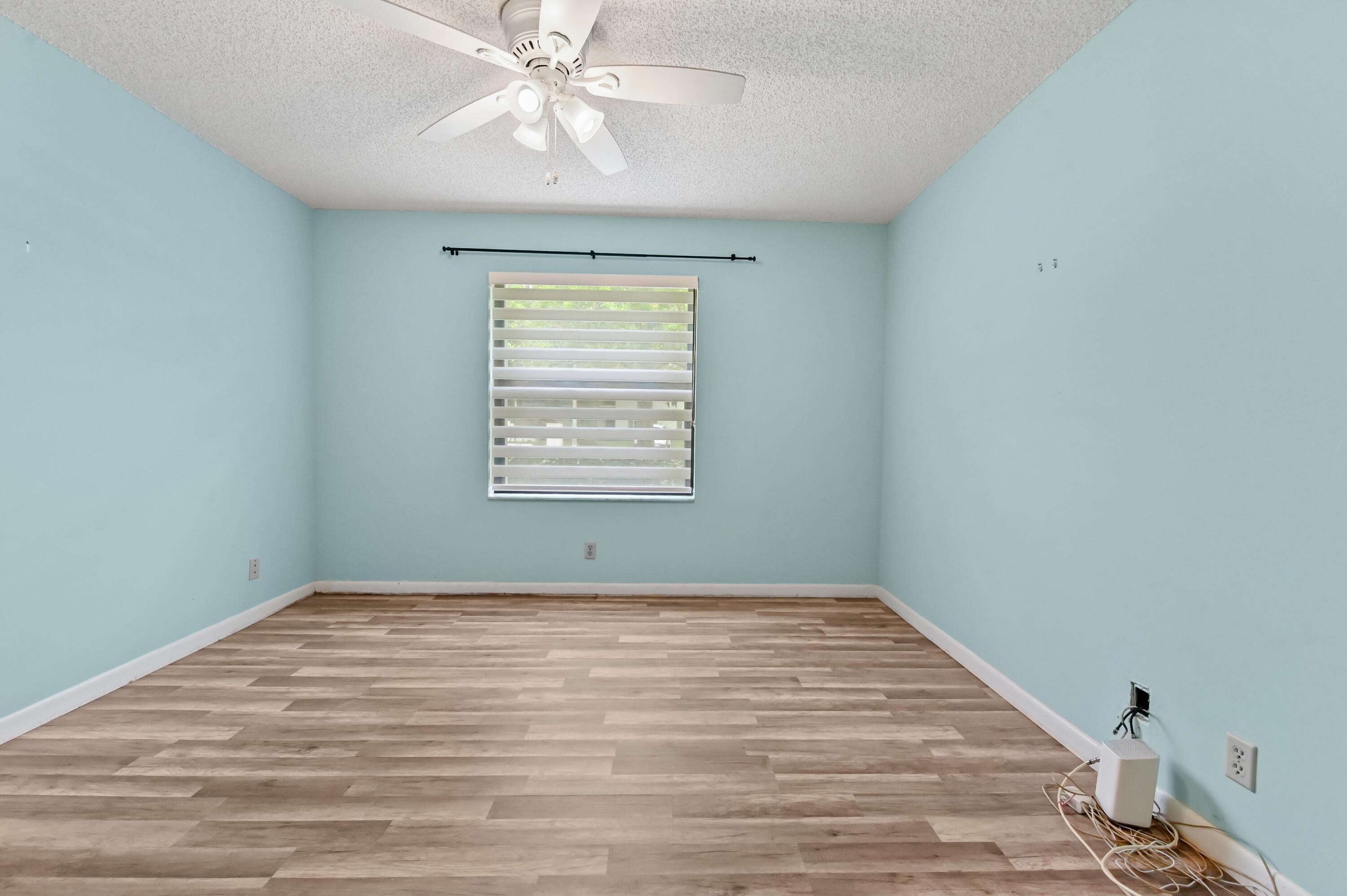 SABAL RIDGE - Residential