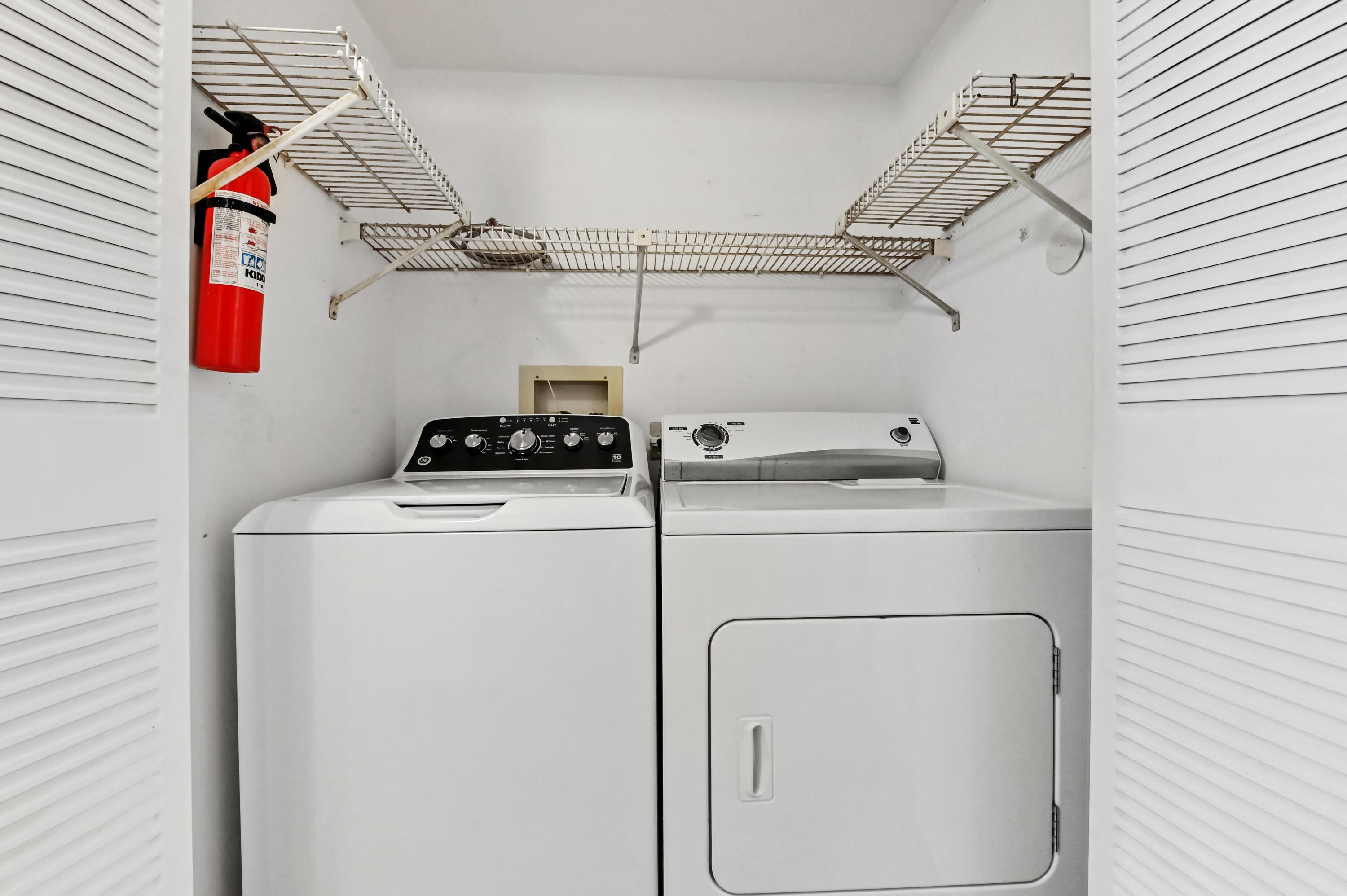 SABAL RIDGE - Residential