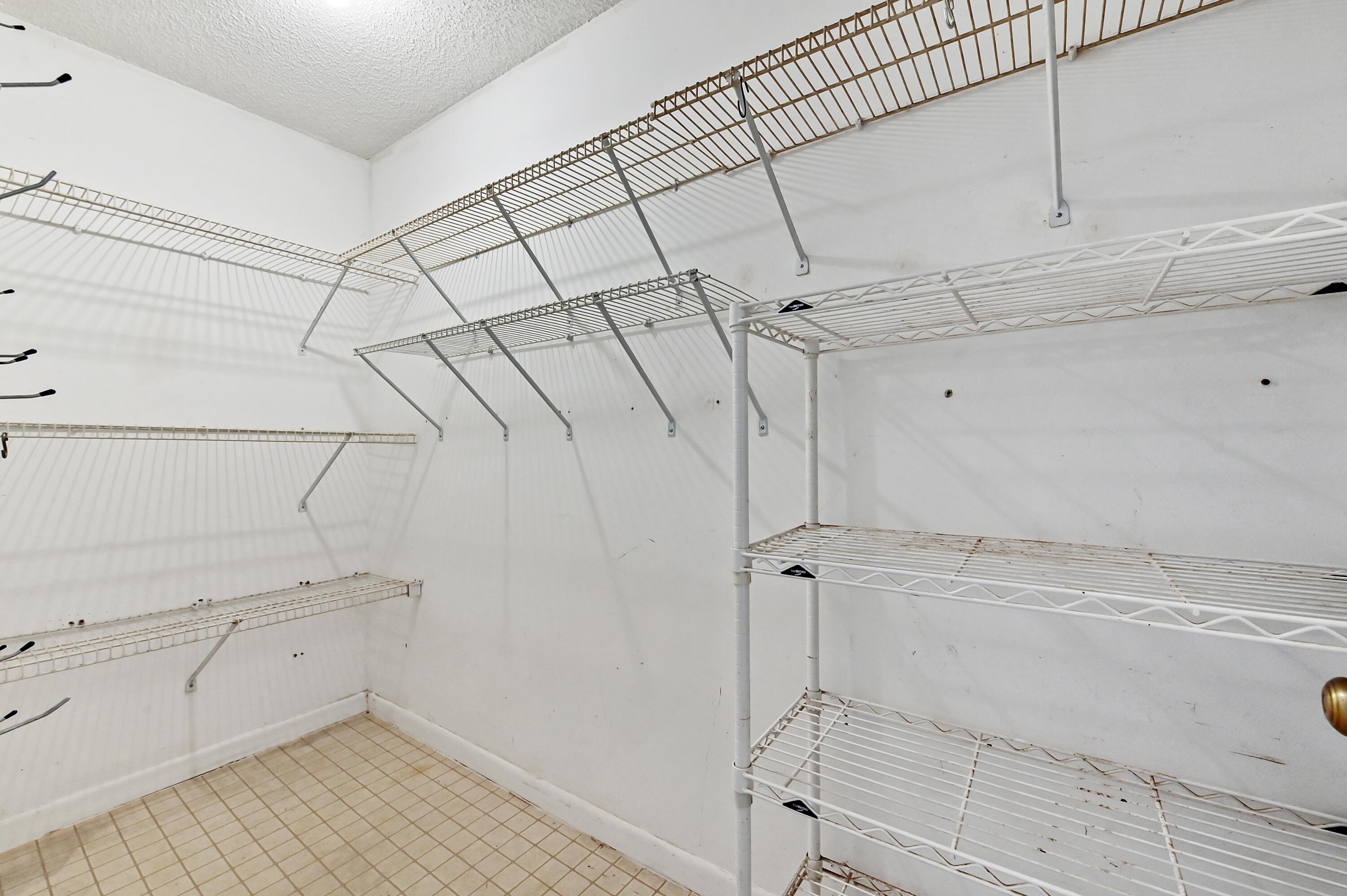 SABAL RIDGE - Residential