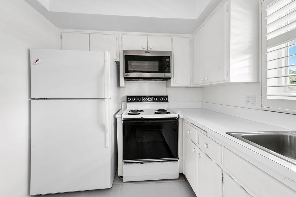 View photos, virtual tours, details... 331 Tequesta Drive 221
