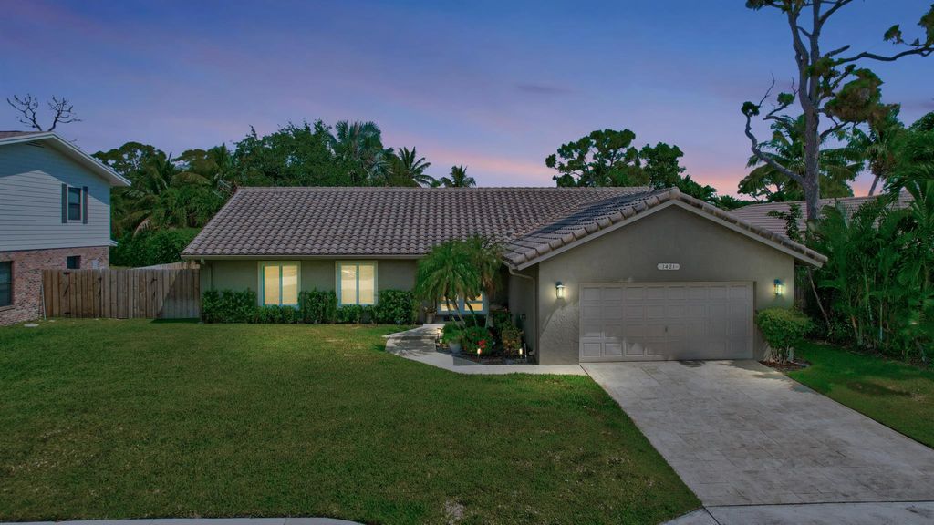 Photo of 1421 SW 21st Street, Boca Raton, FL 33486 (MLS # R11067468)