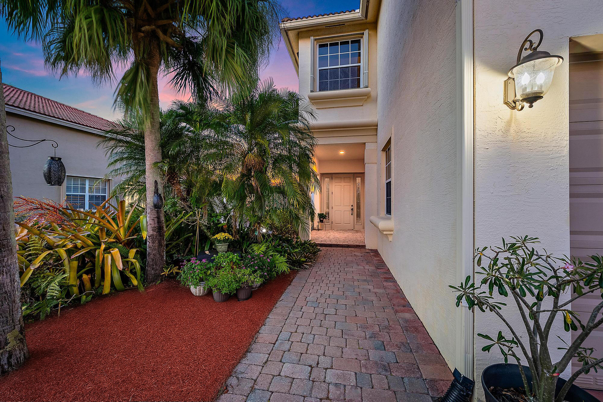 3104 SW Porpoise Circle