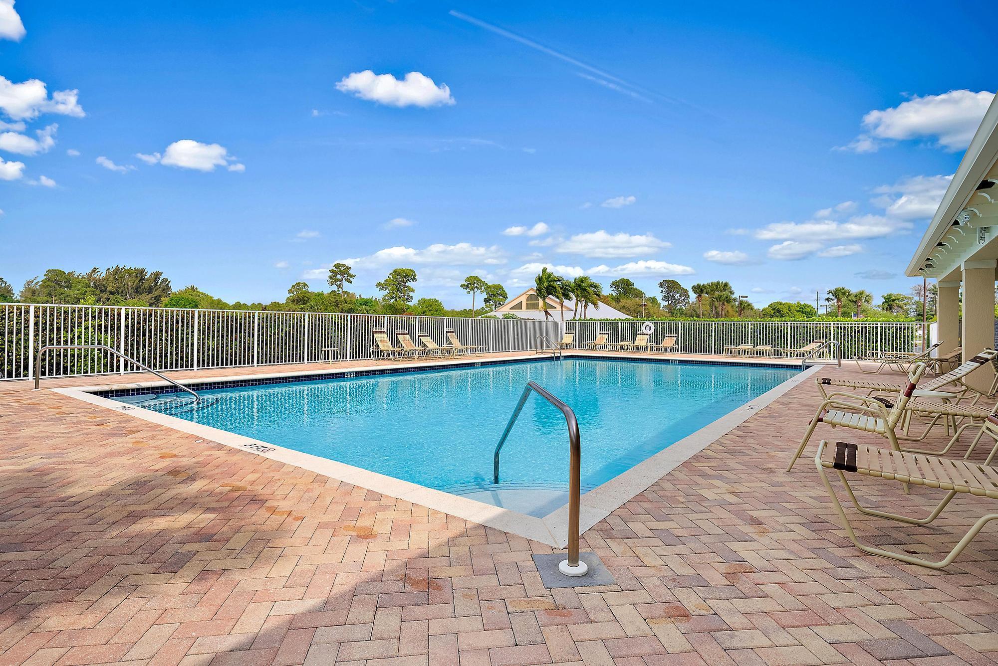 RIVER MARINA - Residential