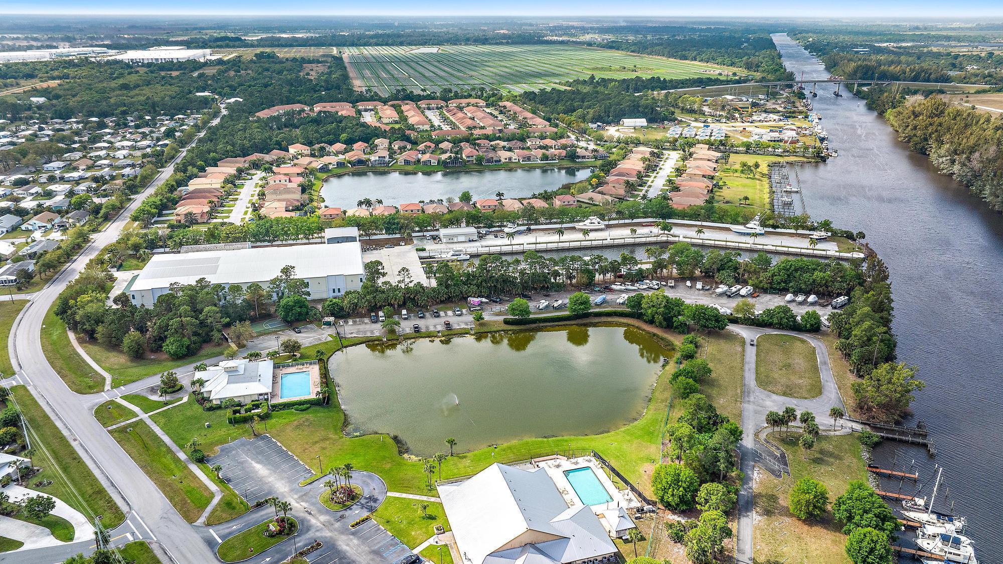 RIVER MARINA - Residential