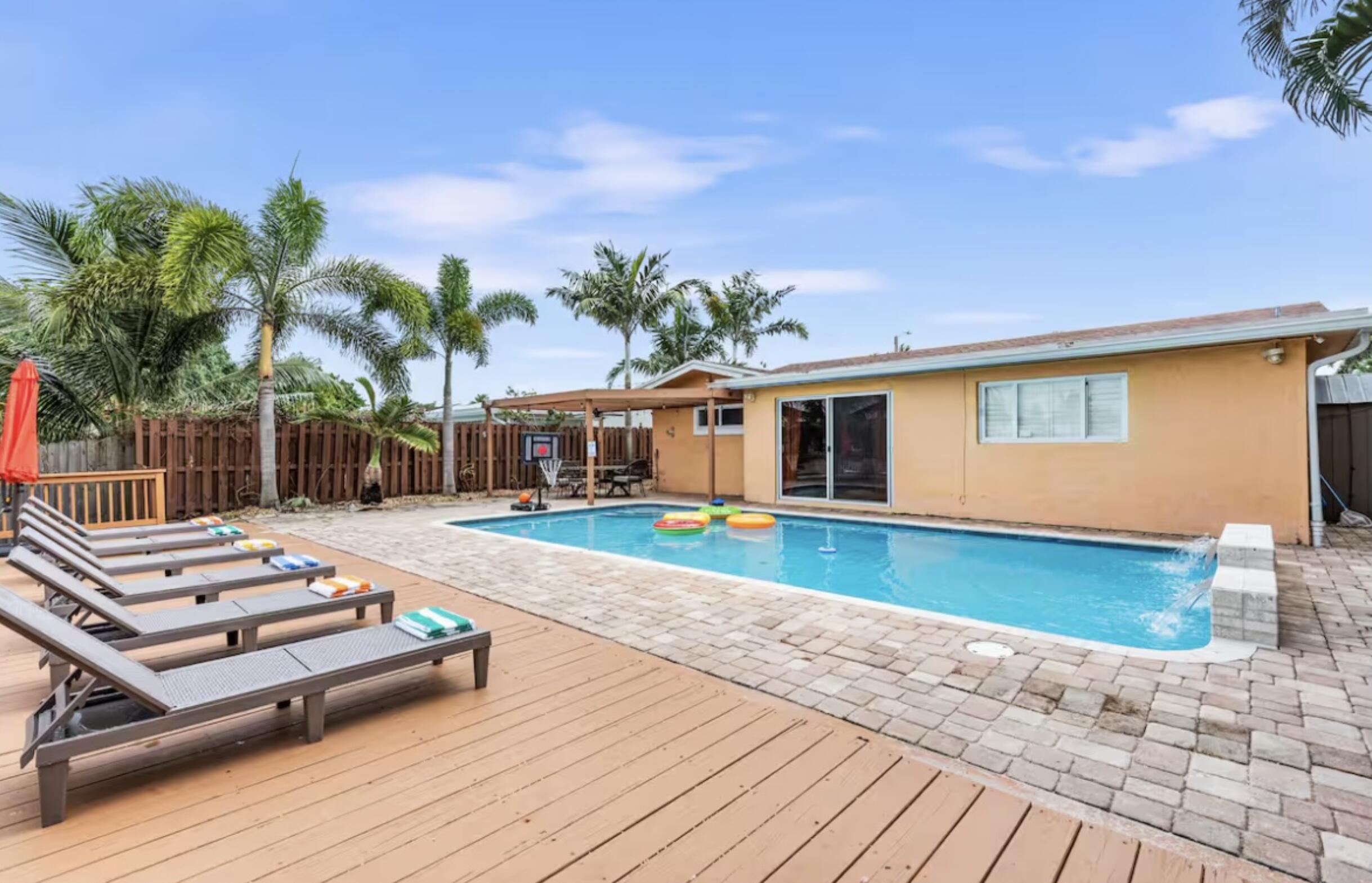PALM-AIRE VILLAGE 2ND SEC - Residential Lease