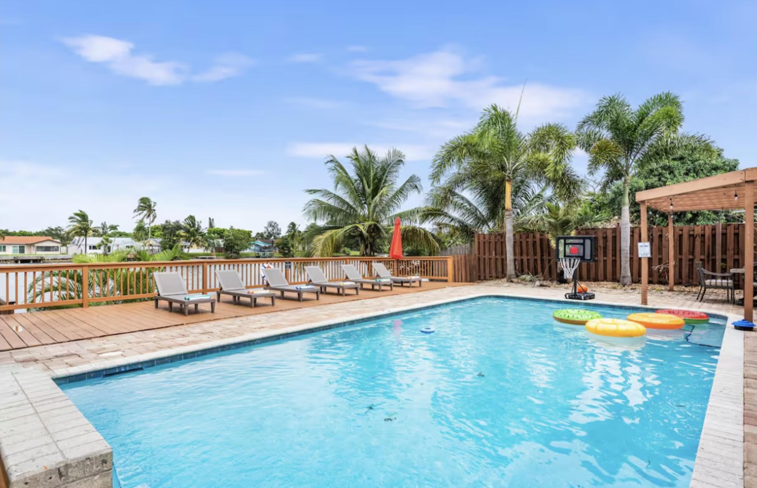 PALM-AIRE VILLAGE 2ND SEC - Residential Lease