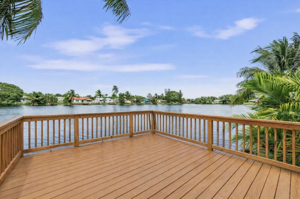Photo of 3351 NW 67th Street, Fort Lauderdale, FL 33309 (MLS # B26023474)
