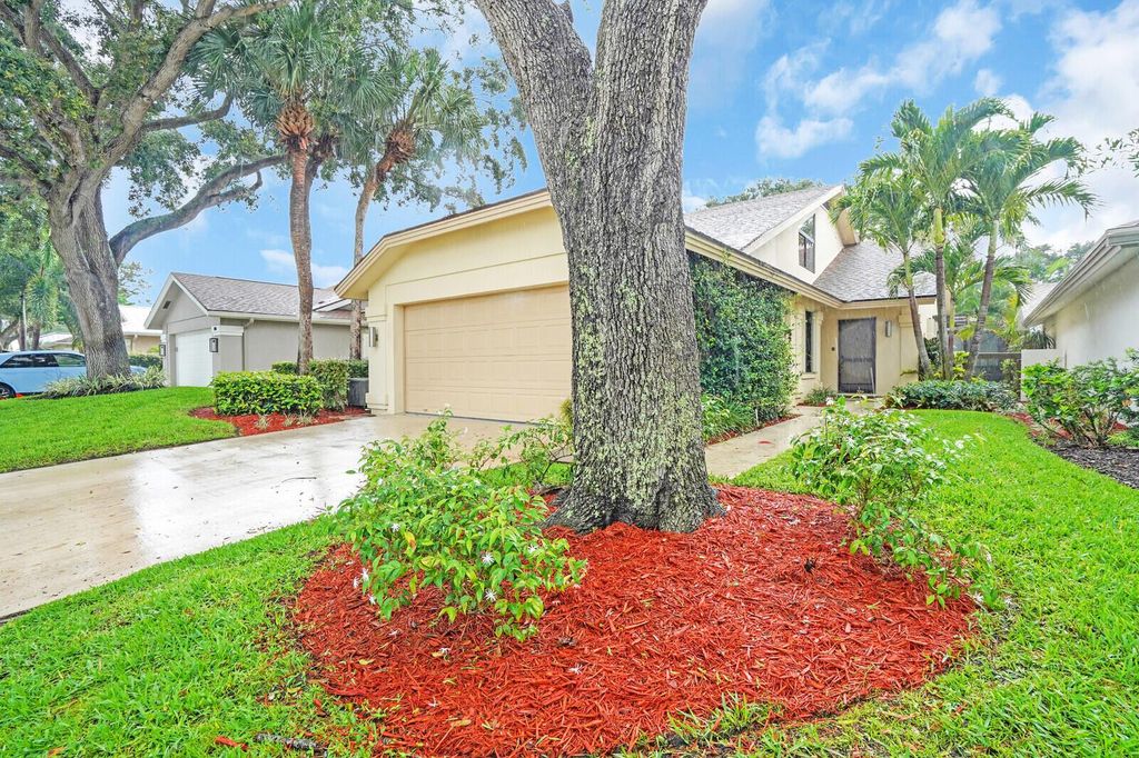 Photo of 112 Inner Harbour Way, Jupiter, FL 33477 (MLS # R11096884)
