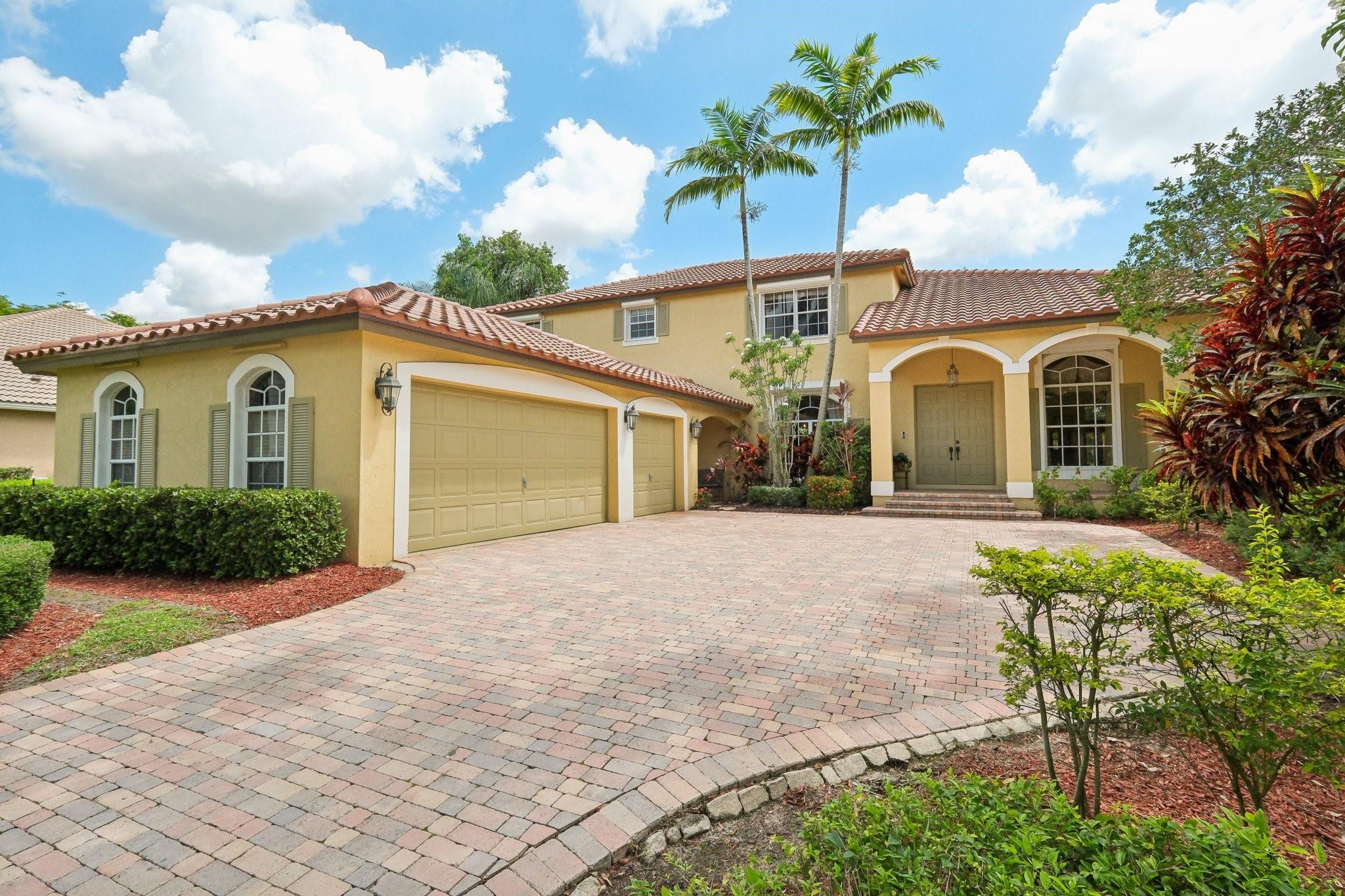 Discover the captivating allure of 2515 Montclaire Circle, a stunning residence offering the perfect fusion of contemporary and transitional styles. Creating a sophisticated, comfortable, and timeless living space! Boasting 6 bedrooms, 4 bathrooms, and 4,225 sq ft, this luxurious pool home sits on a picturesque lot in the prestigious Weston Hills Country Club.
The inviting interior showcases warm hardwood floors, top-of-the-line appliances, sleek countertops, and high ceilings. The recently installed new roof adds both style and functionality to the property. Envision hosting memorable gatherings in the expansive backyard or inviting guests to the picturesque golf course lot overlooking hole #3 of The Player's Course.
Experience sophistication - schedule your private tour today!