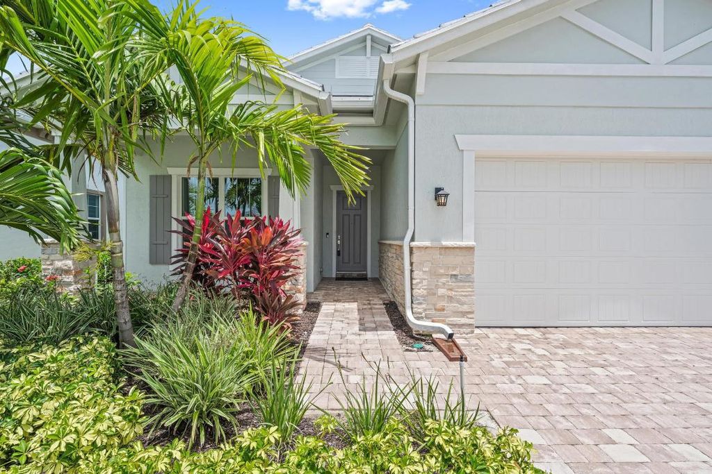 Photo of 10546 Northbrook Circle, Palm Beach Gardens, FL 33412 (MLS # R11114031)
