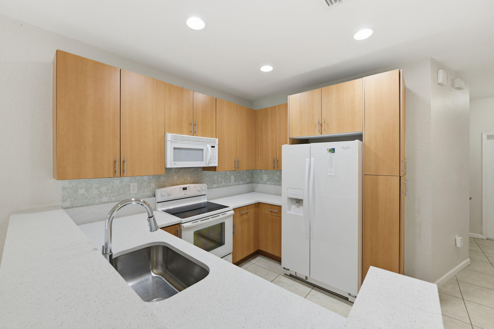 OAKLAND LAKES - Residential