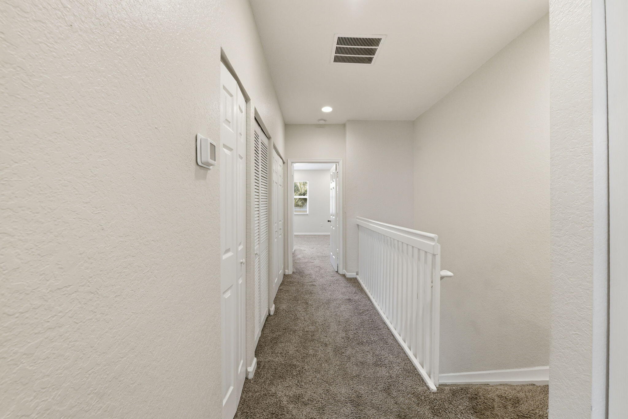 OAKLAND LAKES - Residential