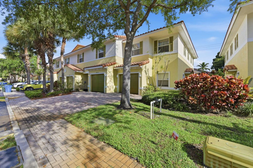 Photo of 2423 NW 31st Court, Oakland Park, FL 33309 (MLS # B26020140)