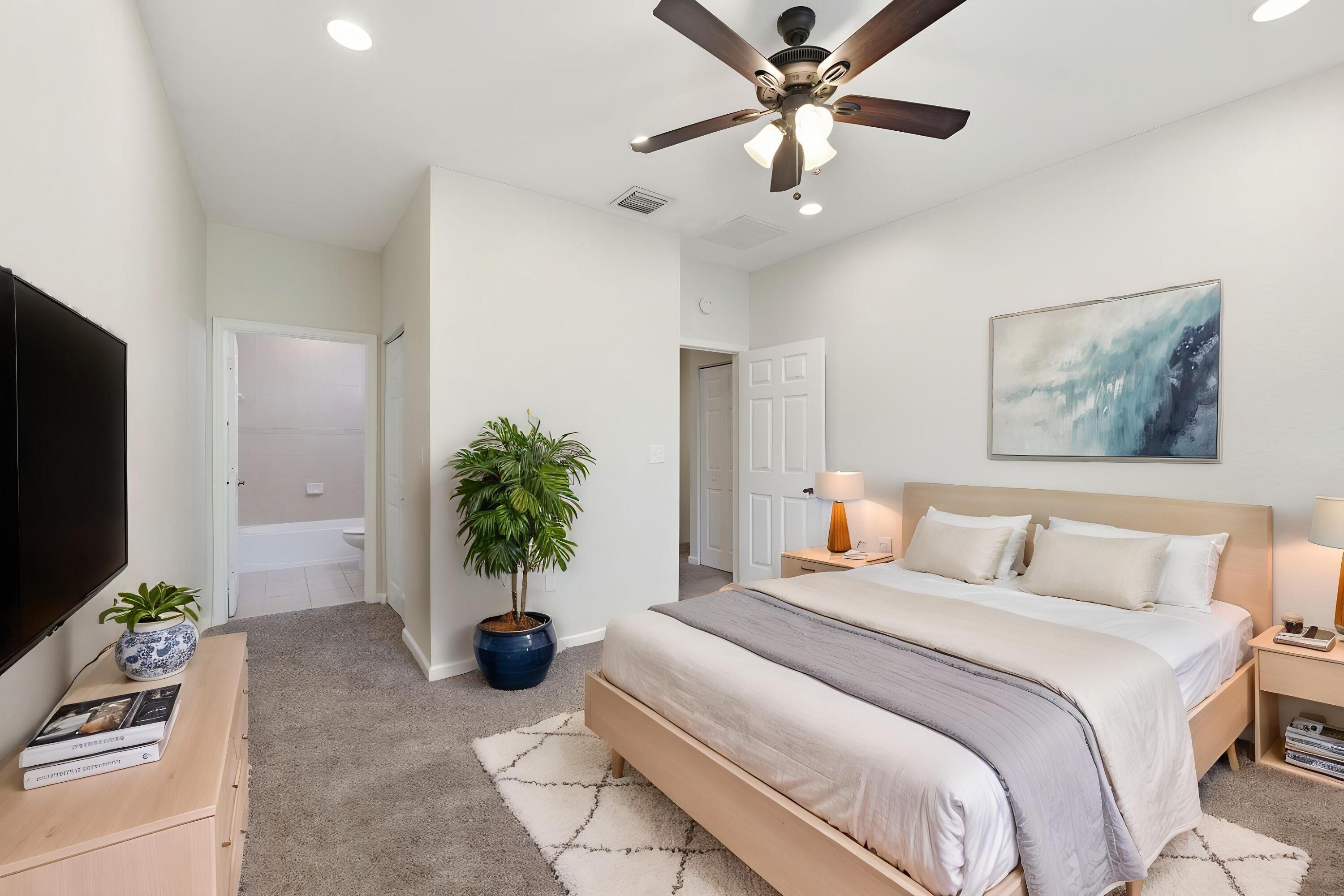 OAKLAND LAKES - Residential