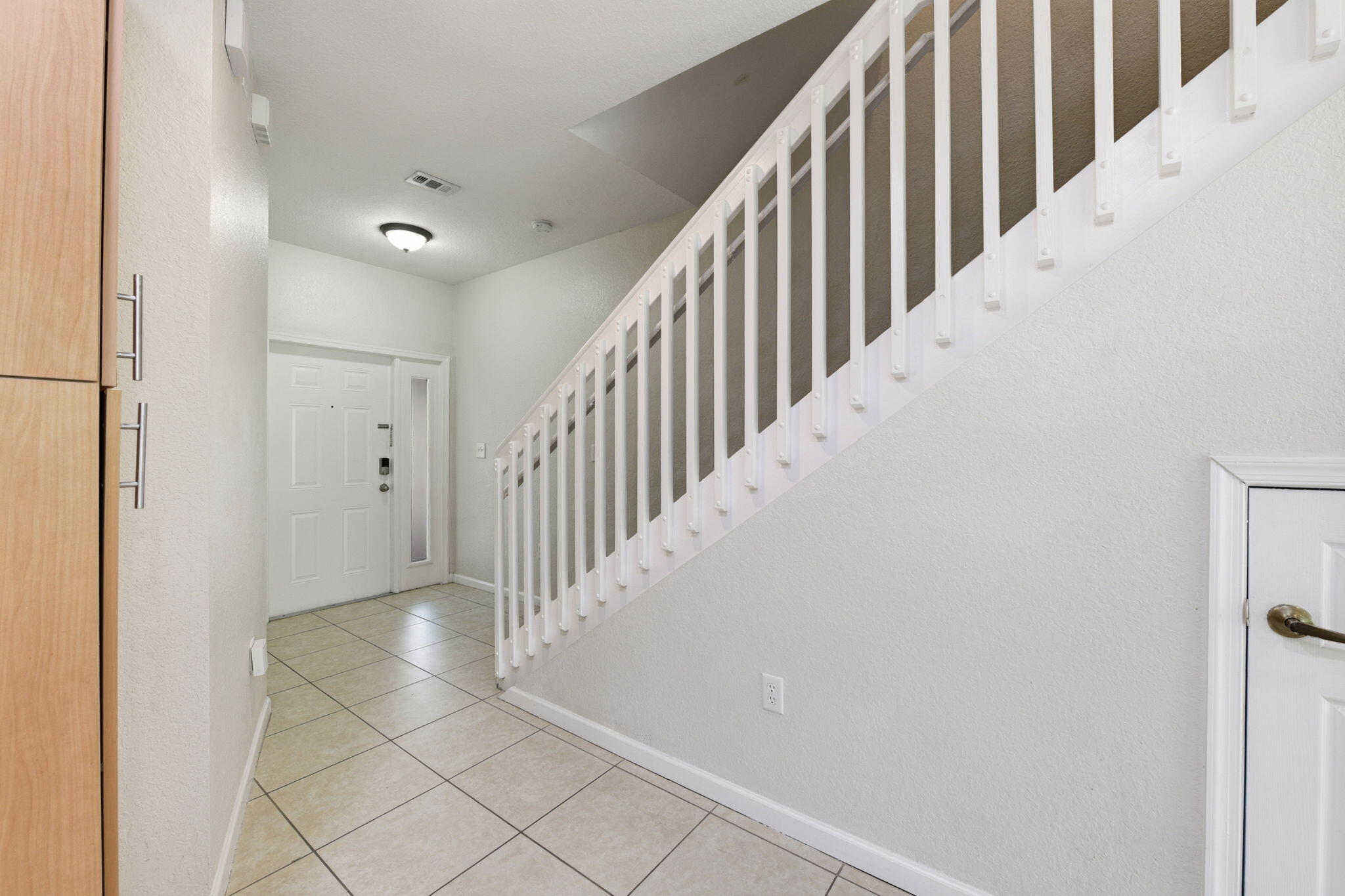 OAKLAND LAKES - Residential