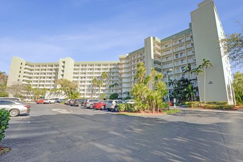 2334 S Cypress Bend Drive 907 Pompano Beach FL 33069