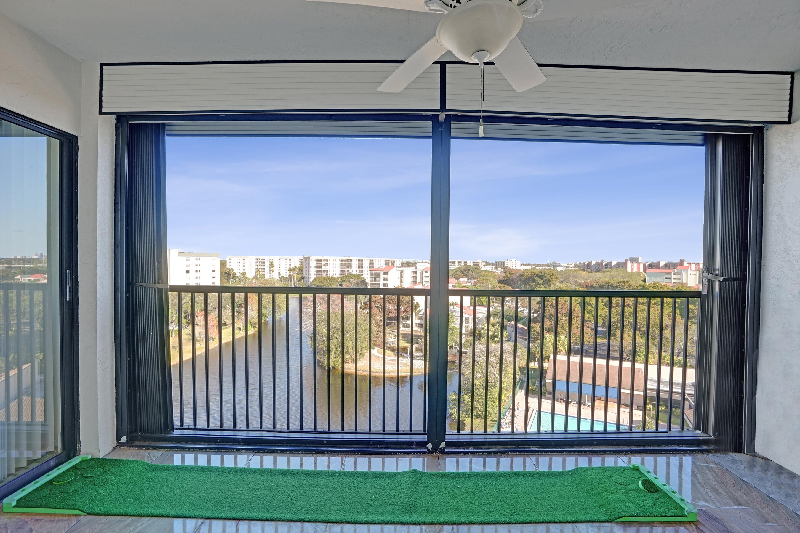 2334 S Cypress Bend Drive 907