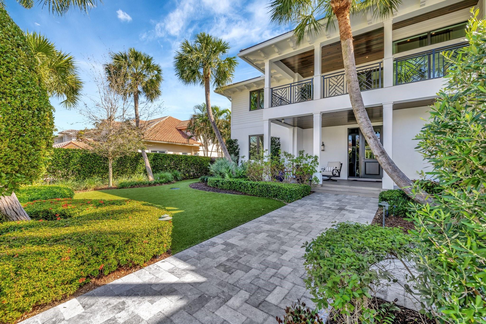 Las Olas Isles - Residential