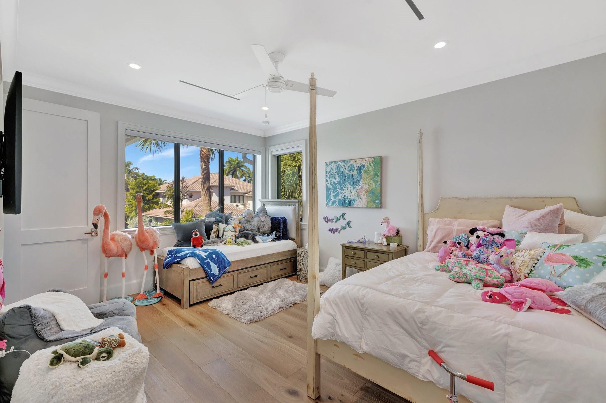 Las Olas Isles - Residential