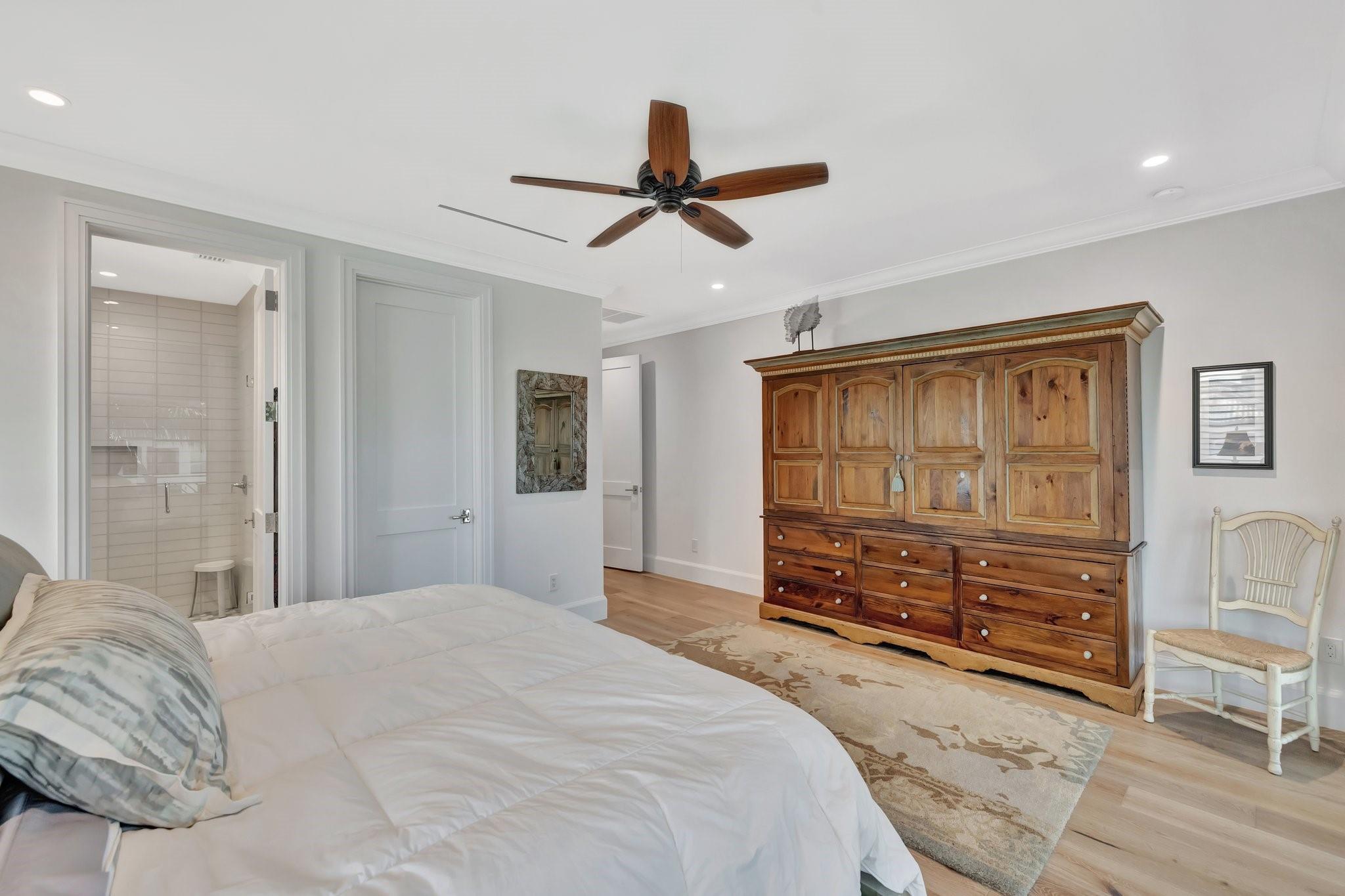 Las Olas Isles - Residential