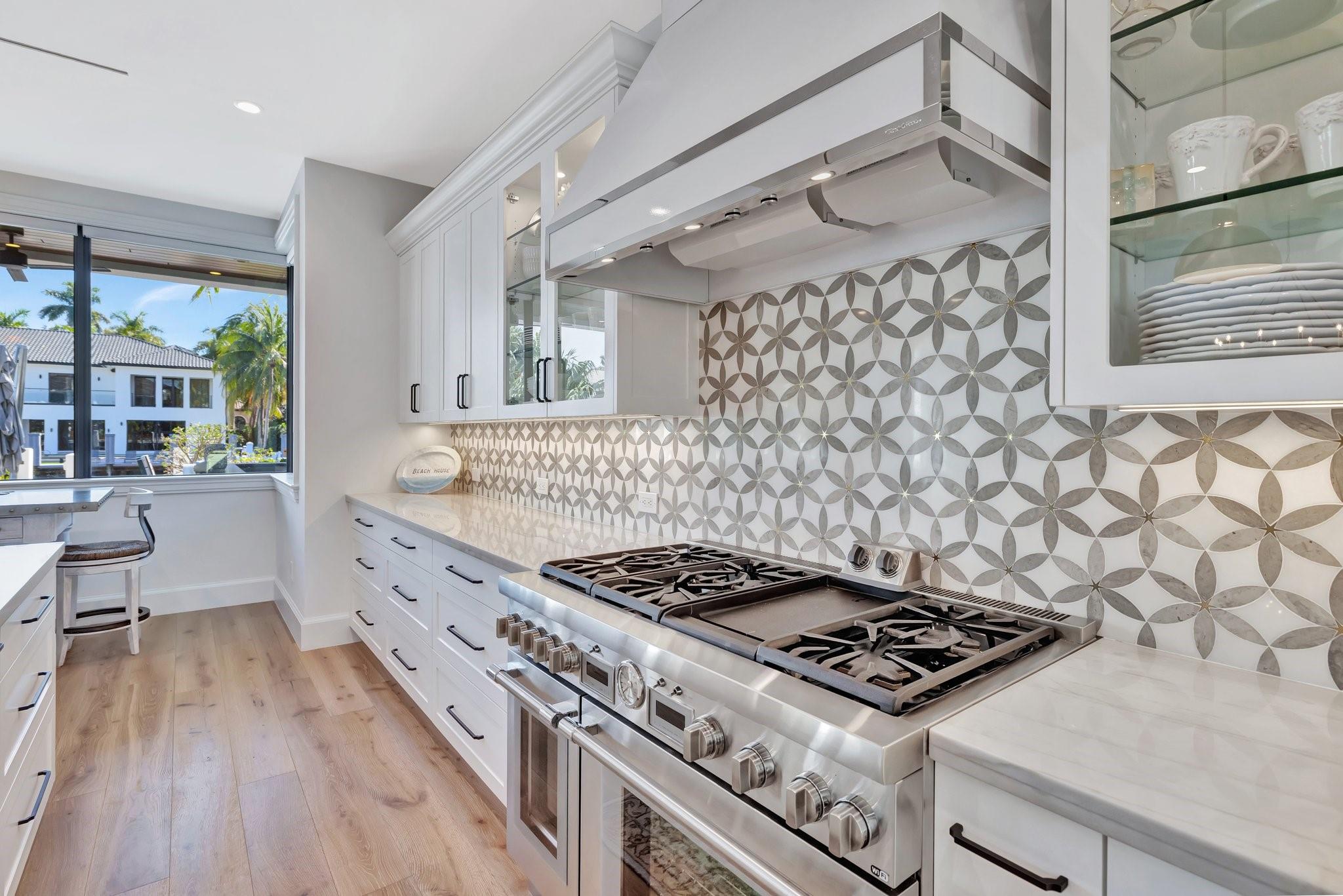 Las Olas Isles - Residential