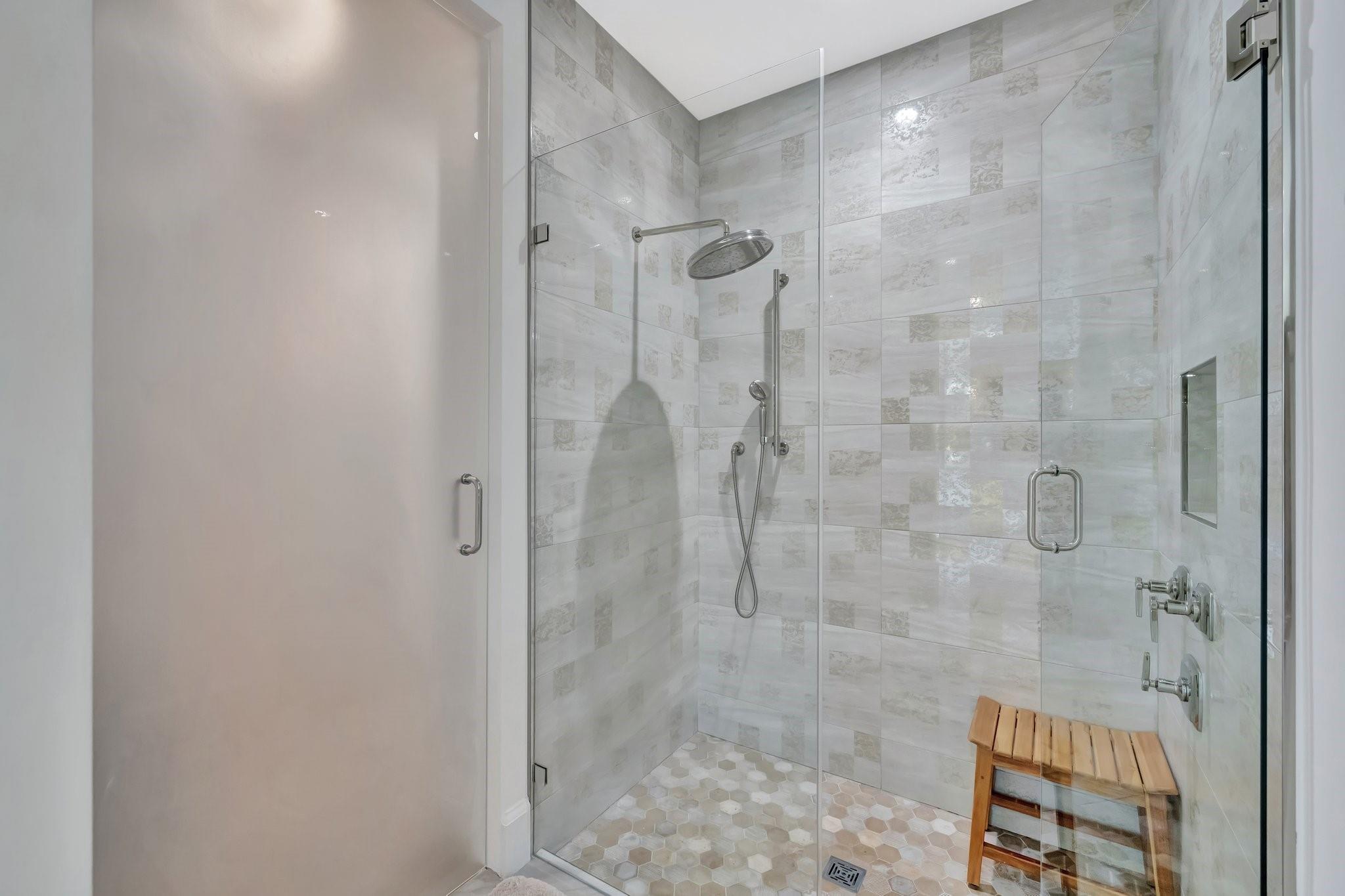 Las Olas Isles - Residential