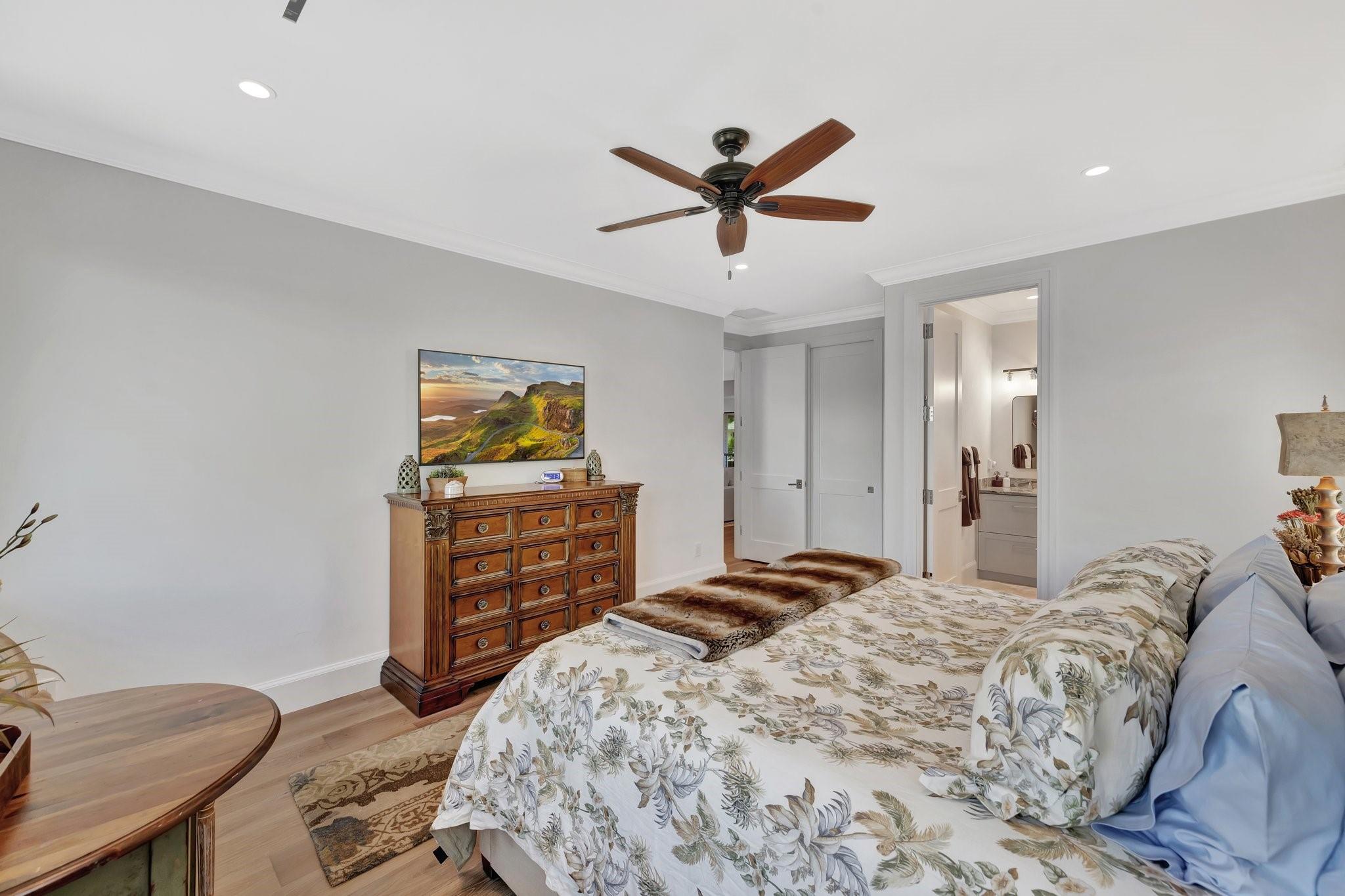 Las Olas Isles - Residential