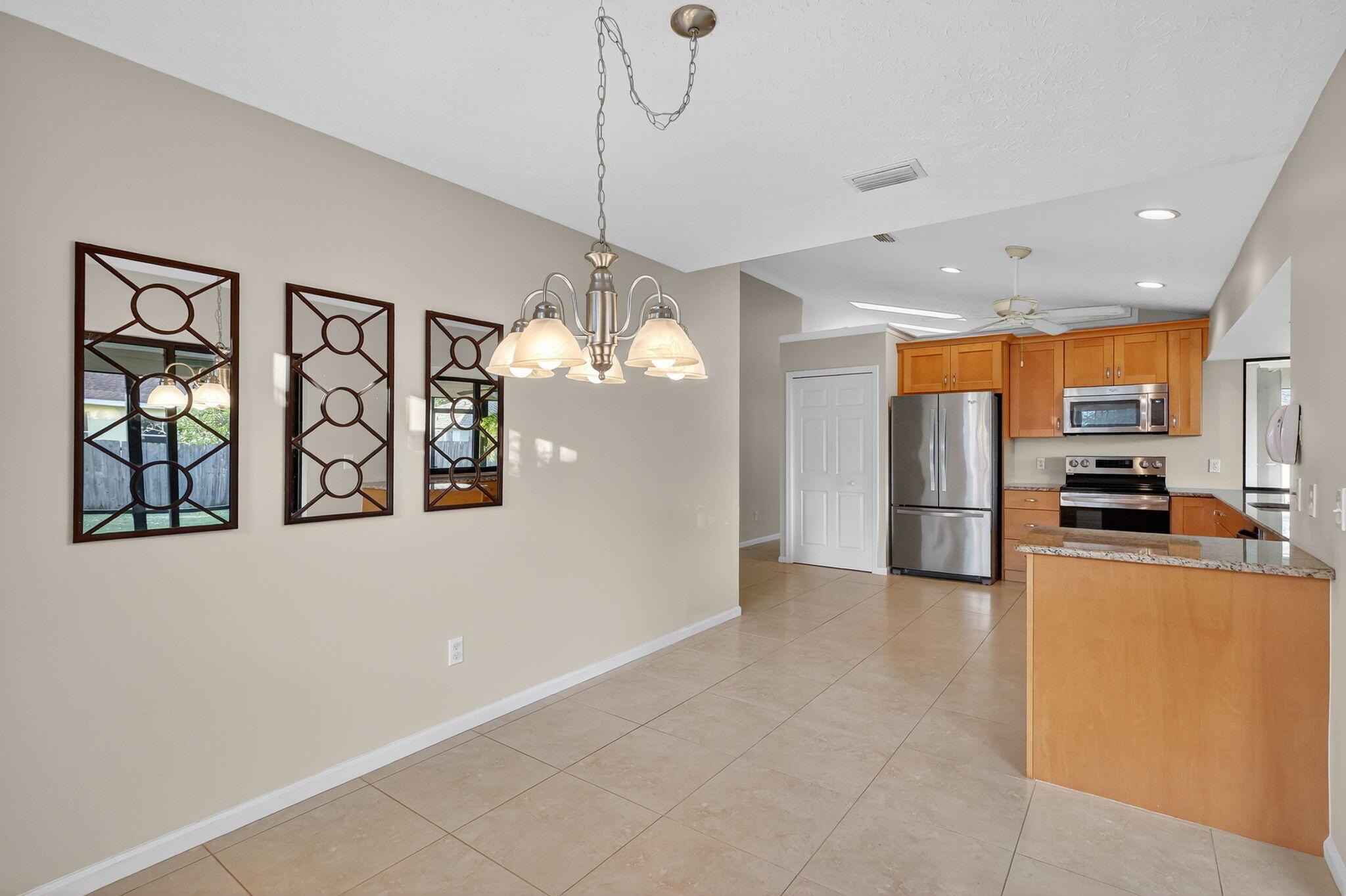 PORT ST LUCIE SECTION 3 - Residential