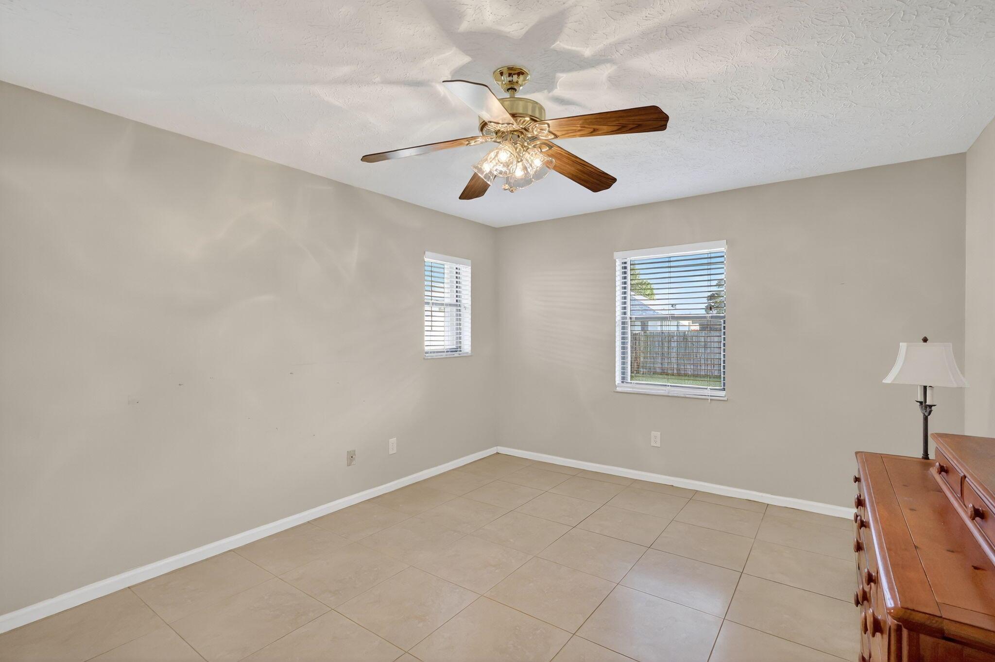 PORT ST LUCIE SECTION 3 - Residential